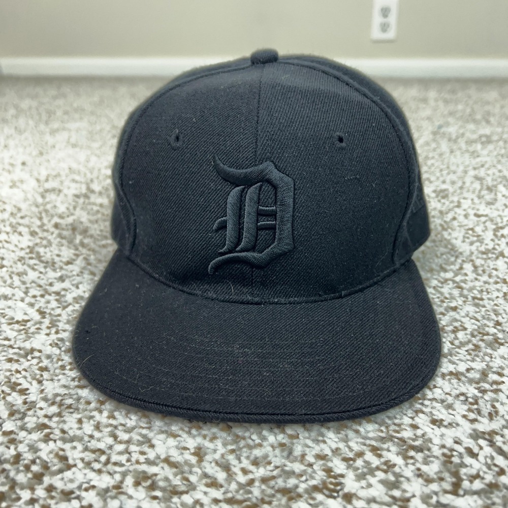 City Hunter Hat‎ Cap Fitted Mens Medium Black Detroit D Logo Streetwear Sports